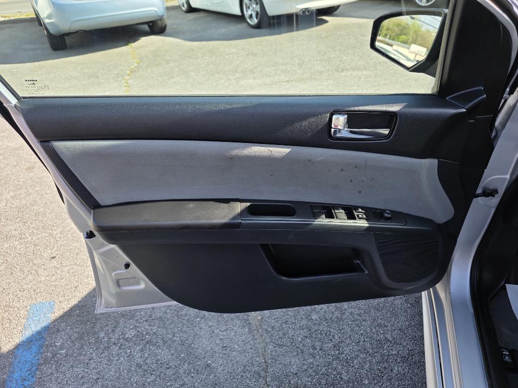 2012 Nissan Sentra - $6,995