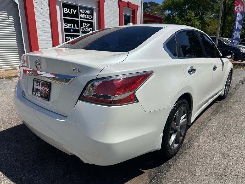 2015 Nissan Altima - $8,995