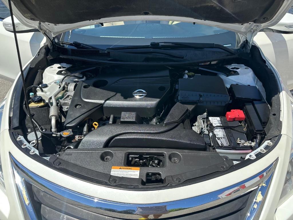 2015 Nissan Altima - $8,995