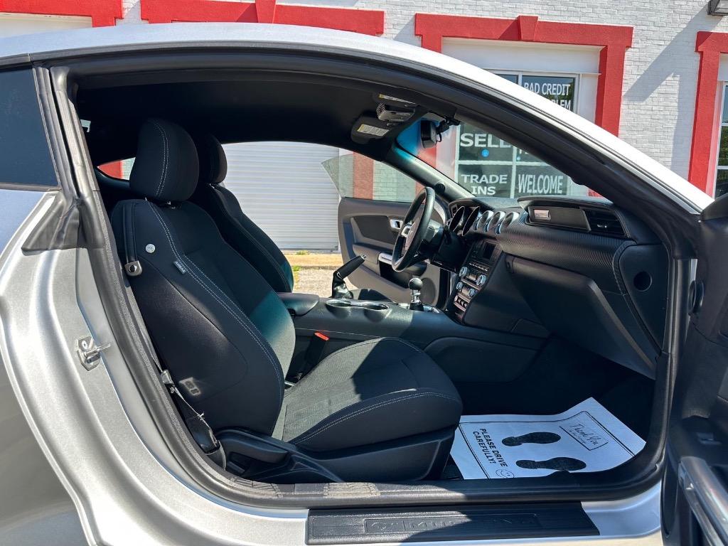 2018 Ford Mustang - $13,995