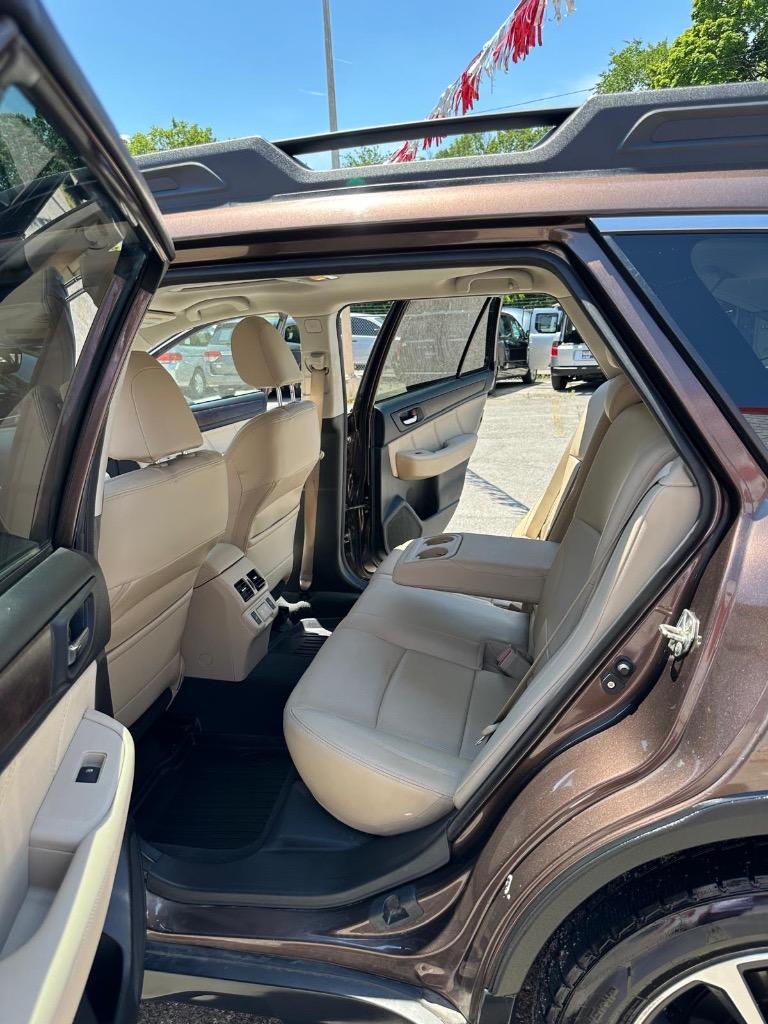 2019 Subaru Outback - $10,995