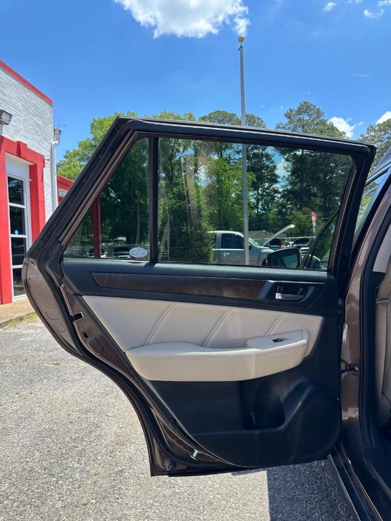 2019 Subaru Outback - $10,995