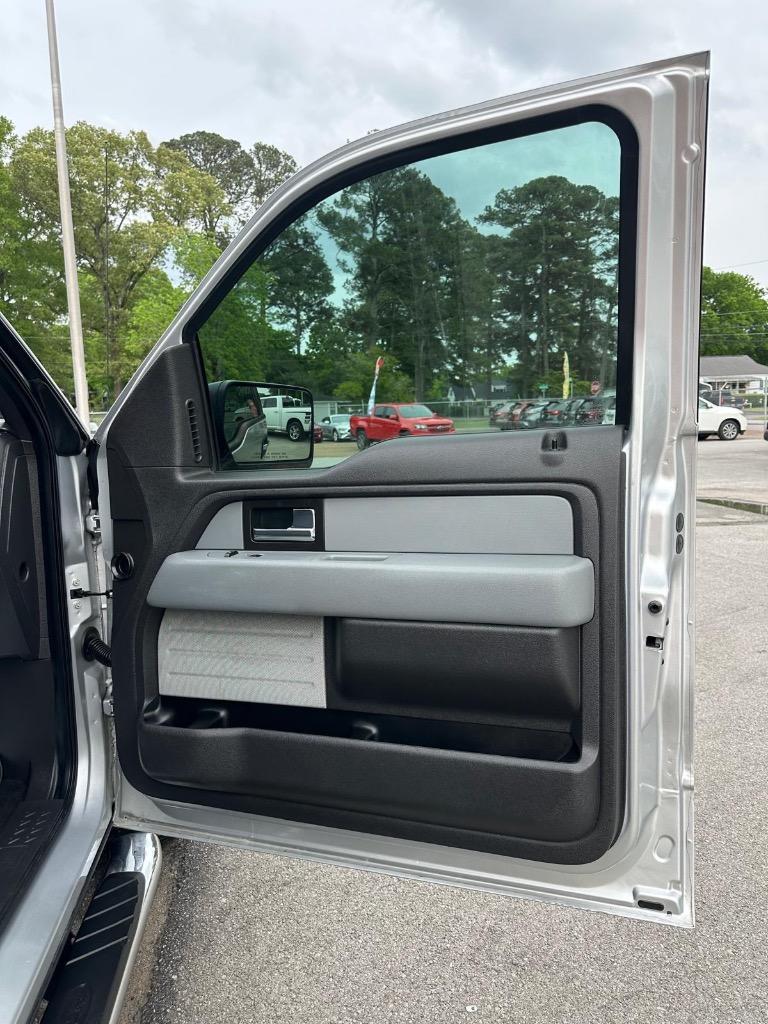 2012 Ford F150 - $11,995