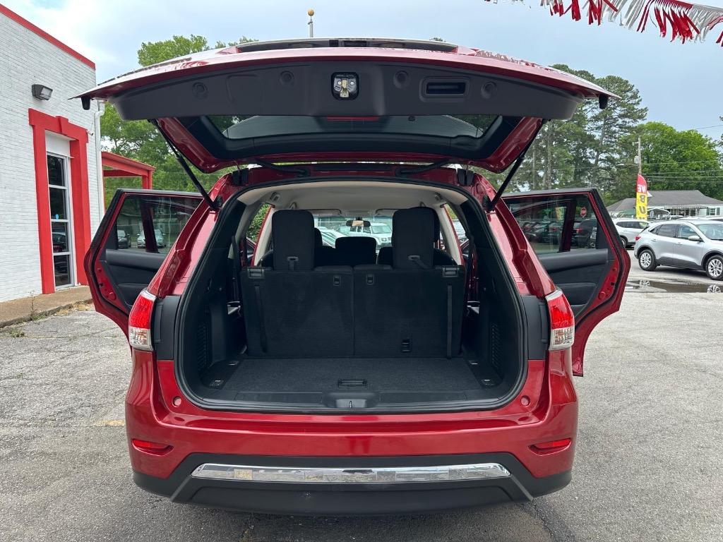 2015 Nissan Pathfinder - $8,995
