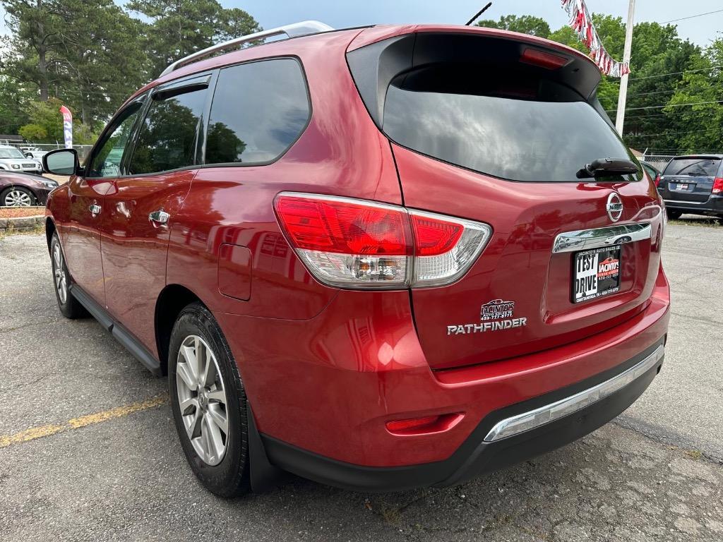 2015 Nissan Pathfinder - $8,995
