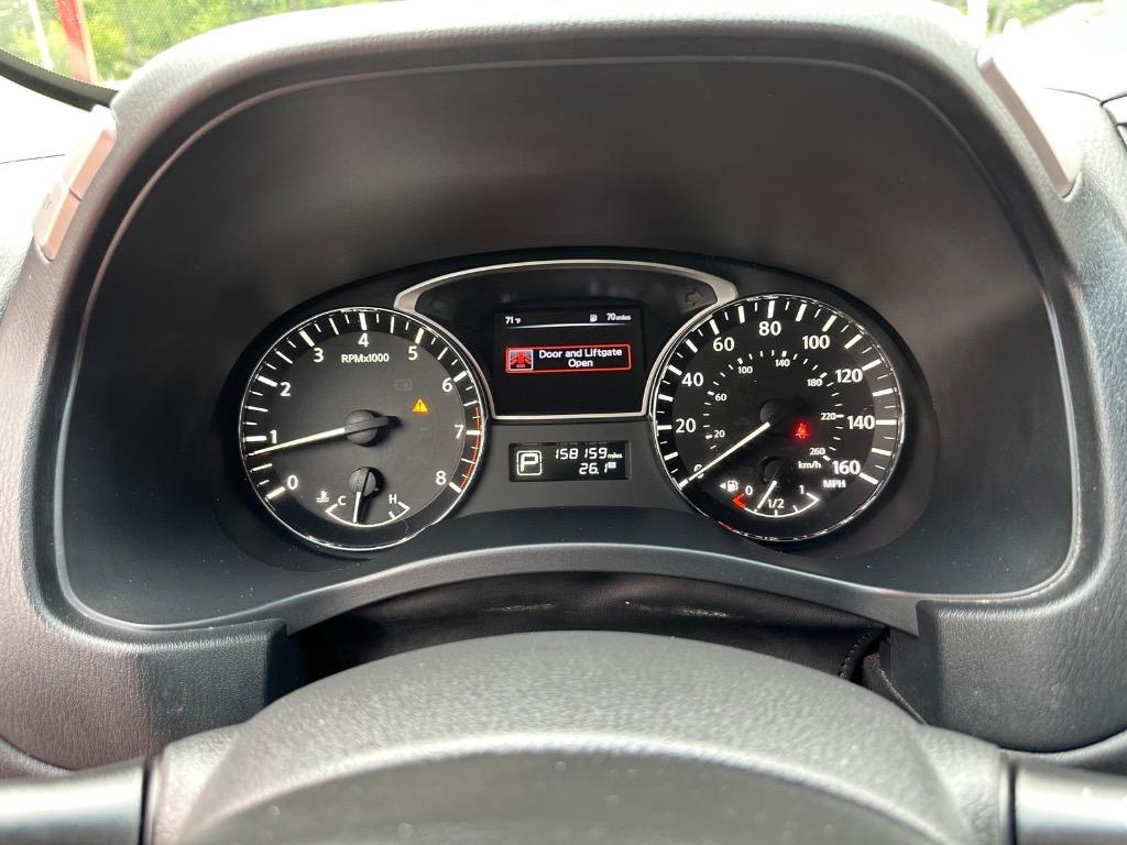 2015 Nissan Pathfinder - $8,995