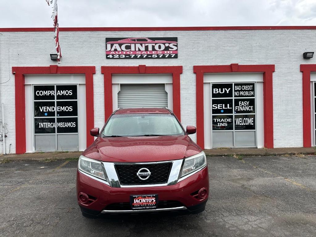 2015 Nissan Pathfinder - $8,995