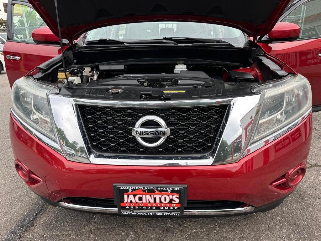 2015 Nissan Pathfinder - $8,995