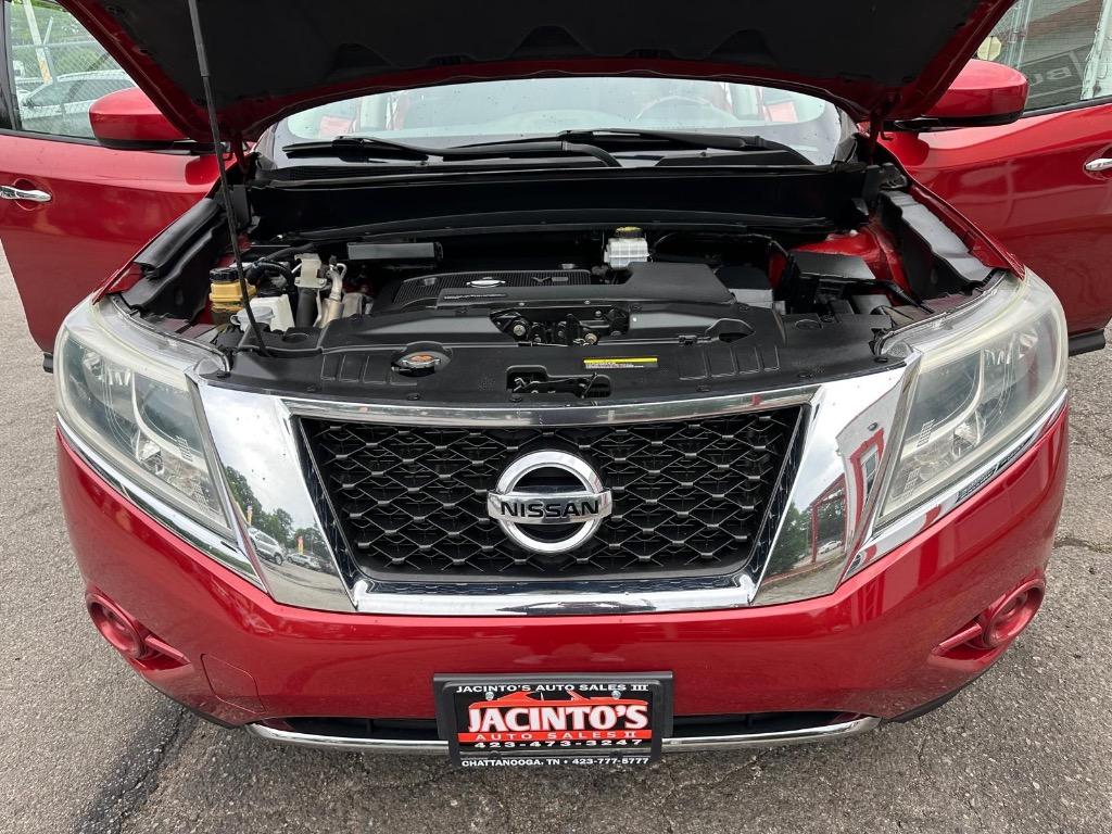 2015 Nissan Pathfinder - $8,995