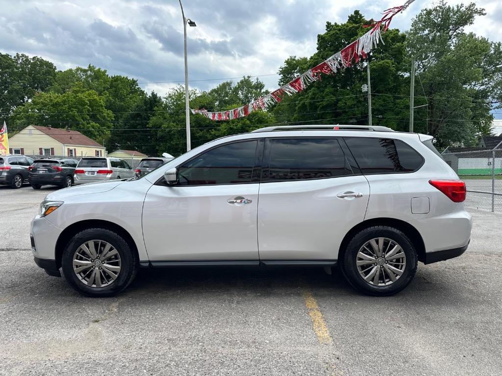 2019 Nissan Pathfinder - $15,995