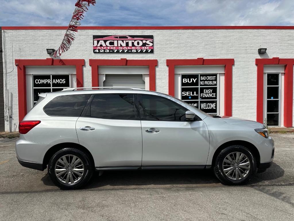 2019 Nissan Pathfinder - $15,995