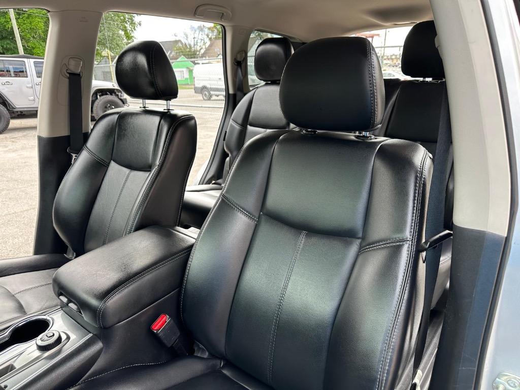 2019 Nissan Pathfinder - $15,995