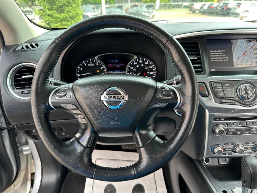 2019 Nissan Pathfinder - $15,995
