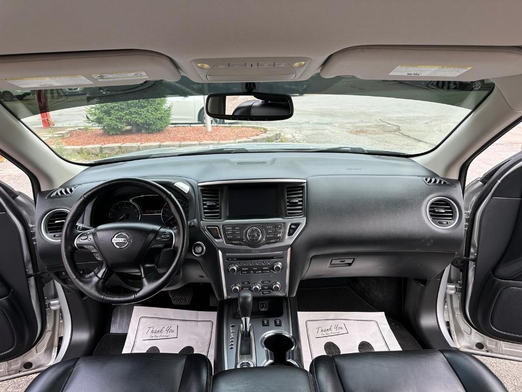 2019 Nissan Pathfinder - $15,995