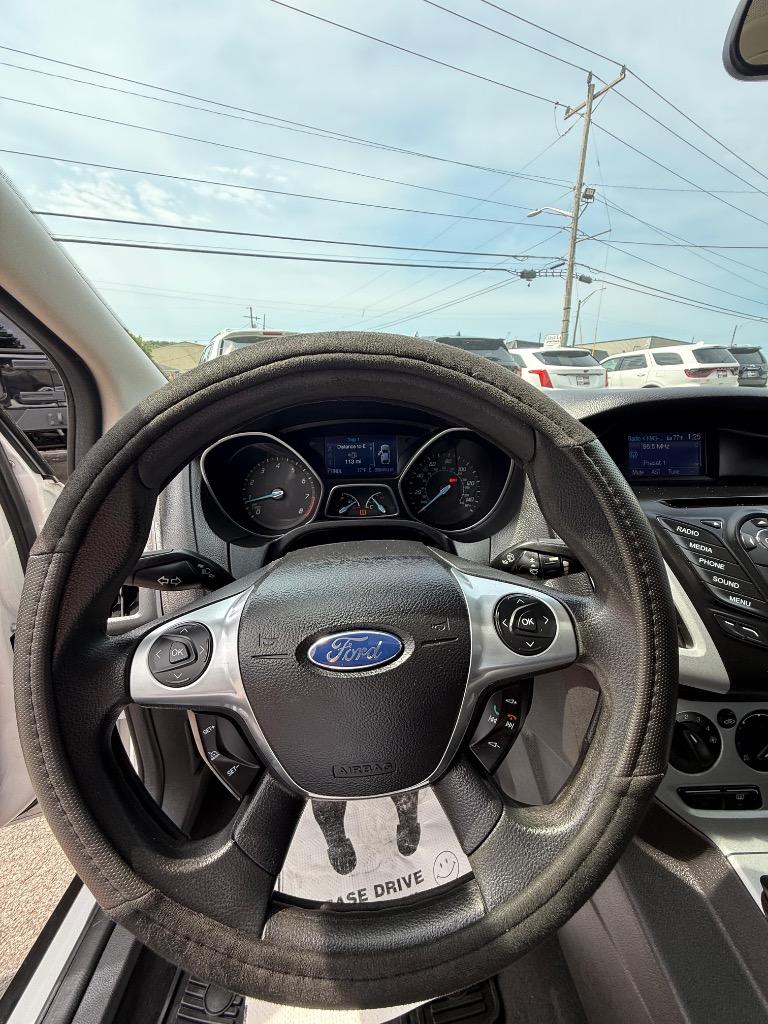 2013 Ford Focus - $8,995