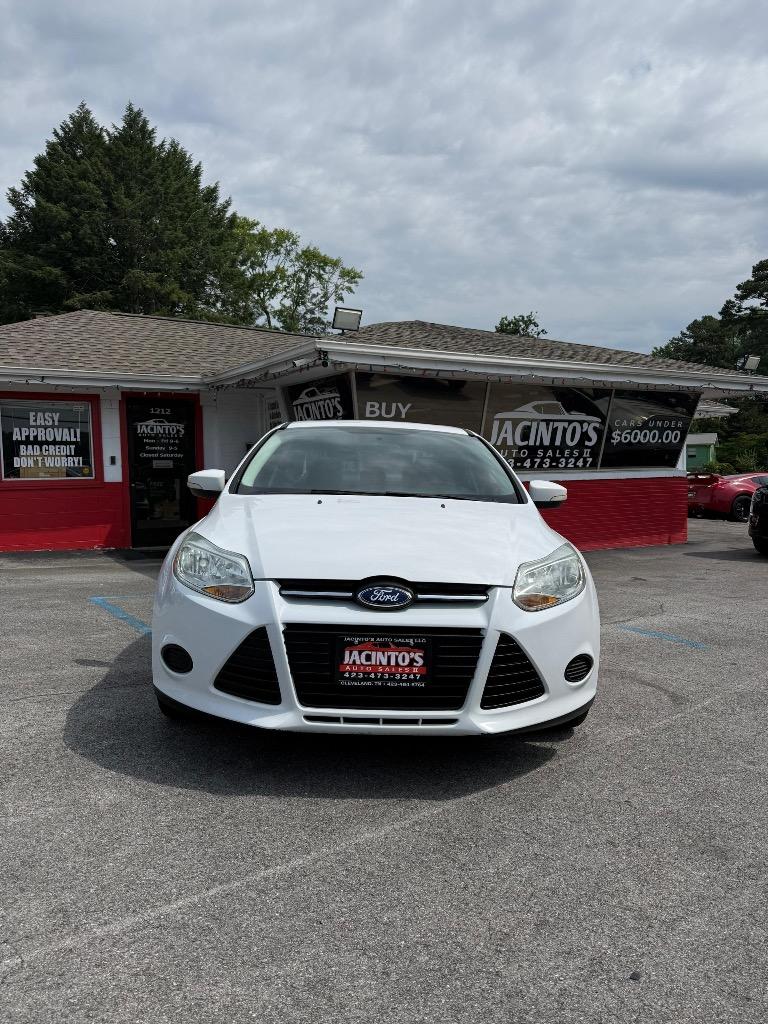 2013 Ford Focus - $8,995