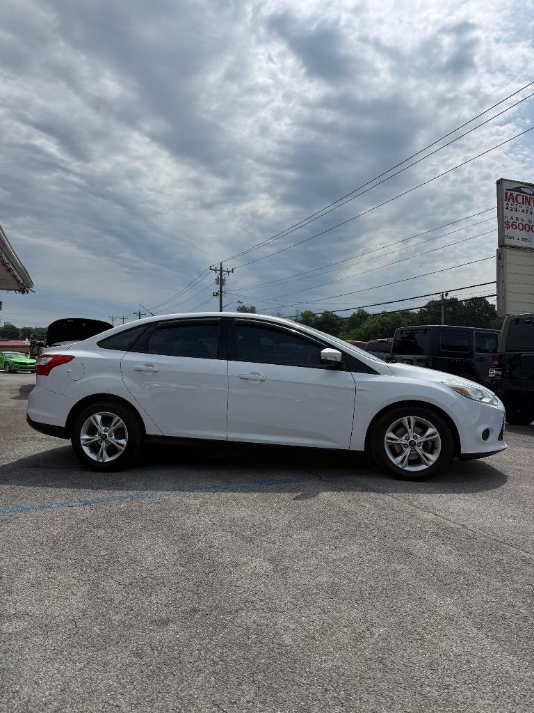2013 Ford Focus - $8,995