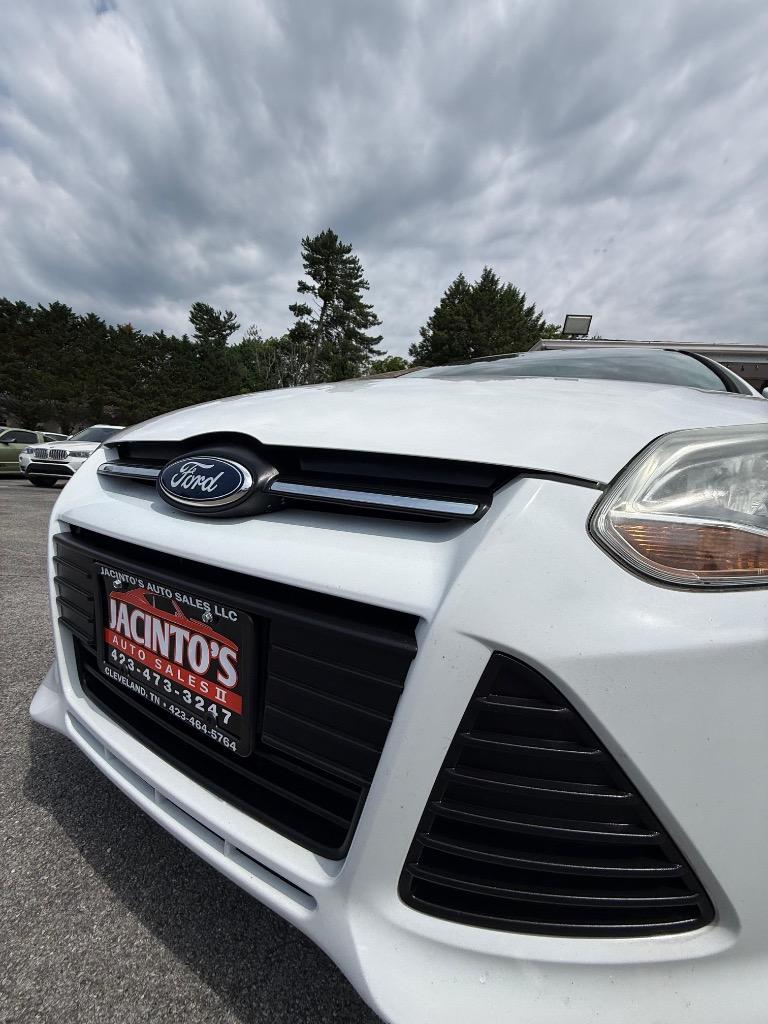 2013 Ford Focus - $8,995