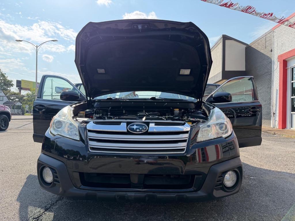 2013 Subaru Outback - $8,995