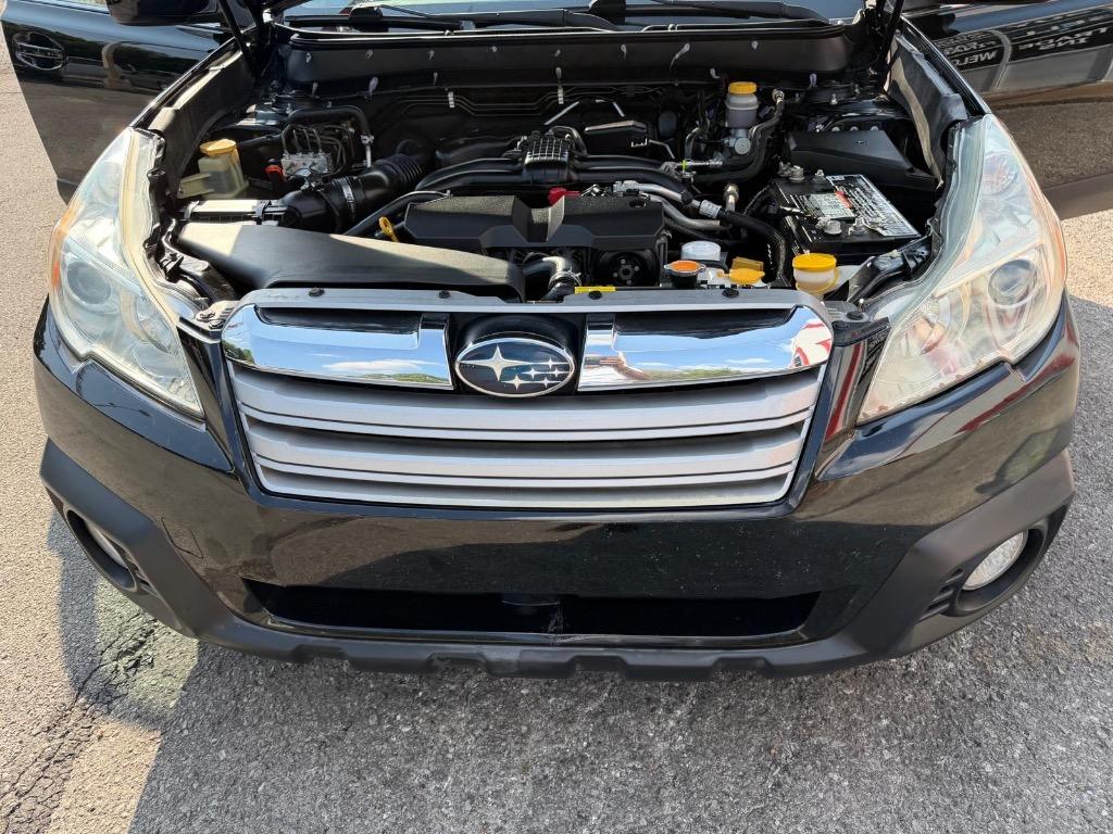 2013 Subaru Outback - $8,995