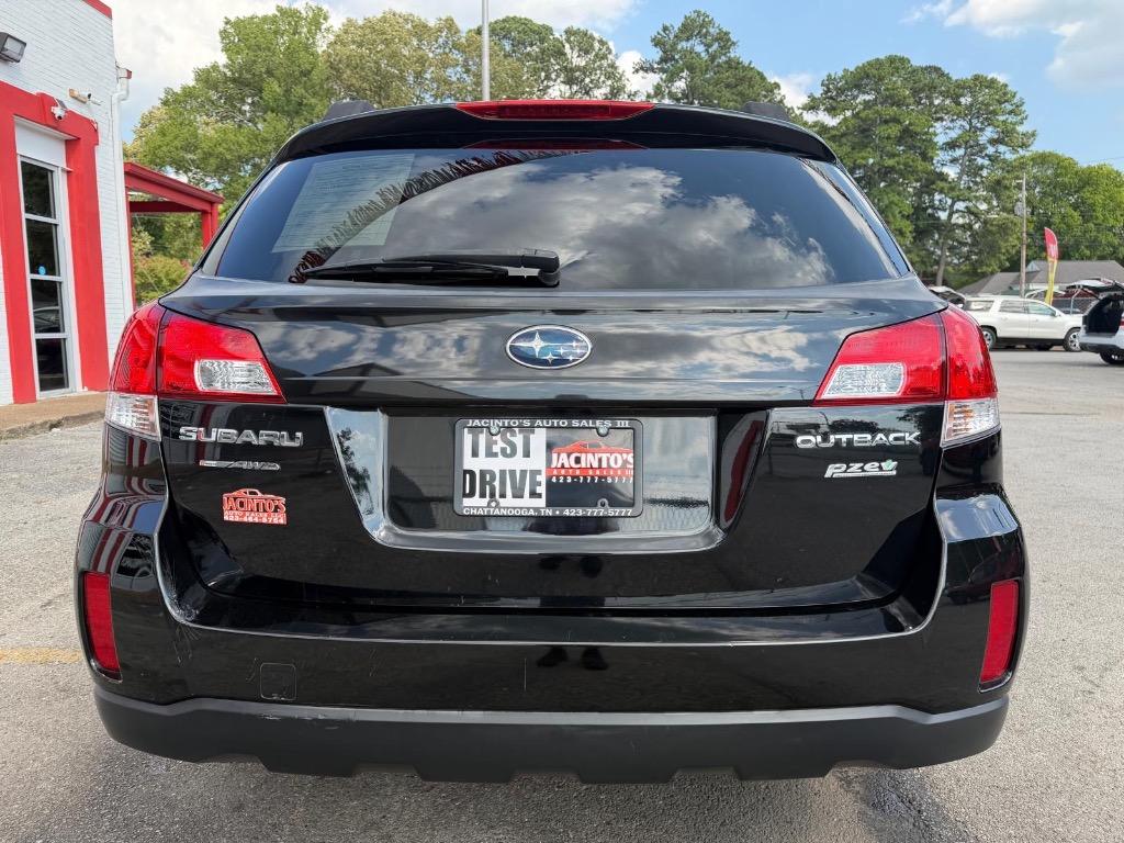 2013 Subaru Outback - $8,995