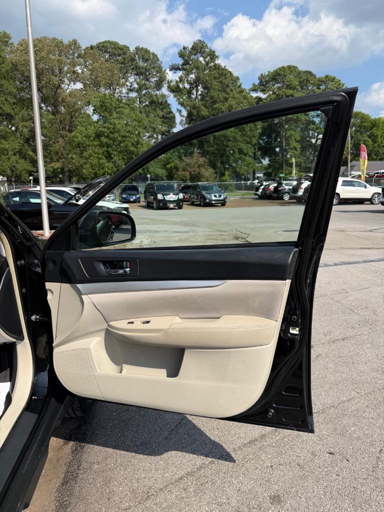 2013 Subaru Outback - $8,995