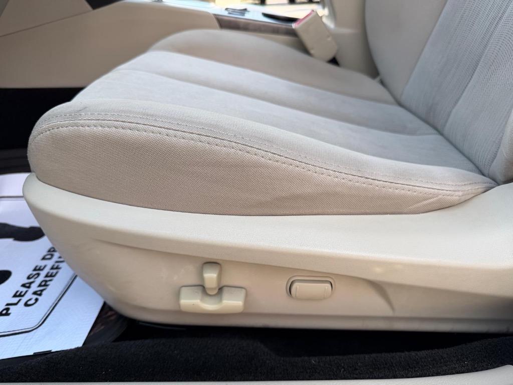 2013 Subaru Outback - $8,995