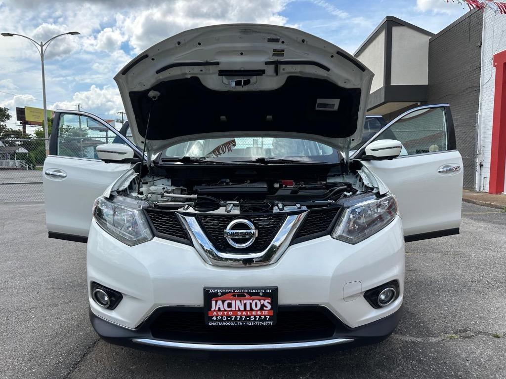 2016 Nissan Rogue - $10,995