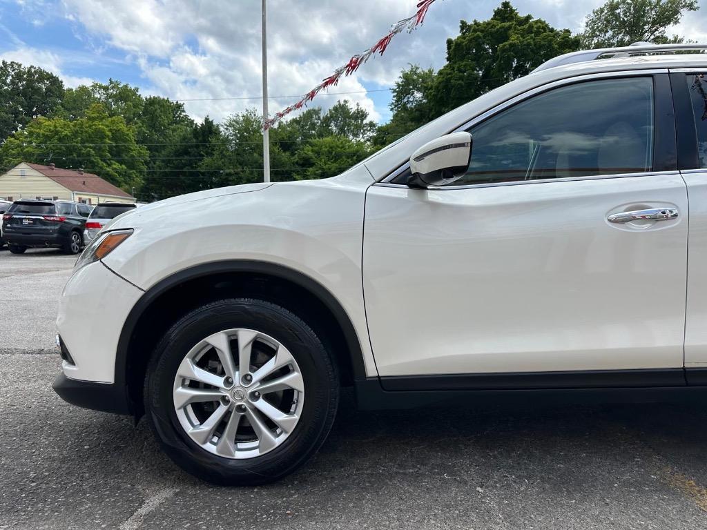2016 Nissan Rogue - $10,995