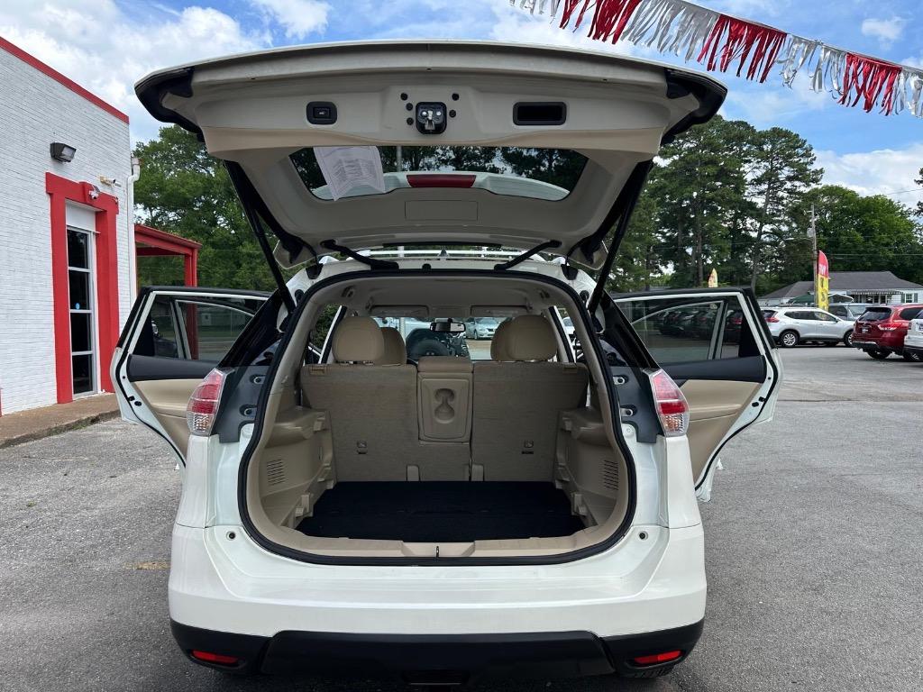 2016 Nissan Rogue - $10,995