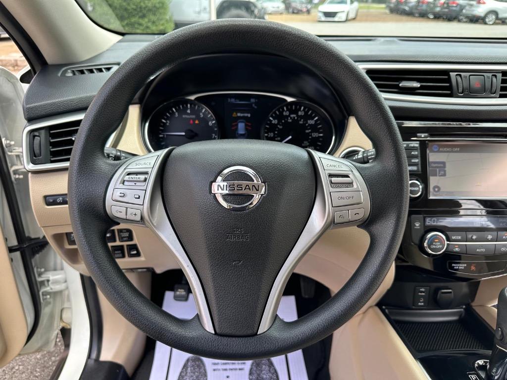 2016 Nissan Rogue - $10,995
