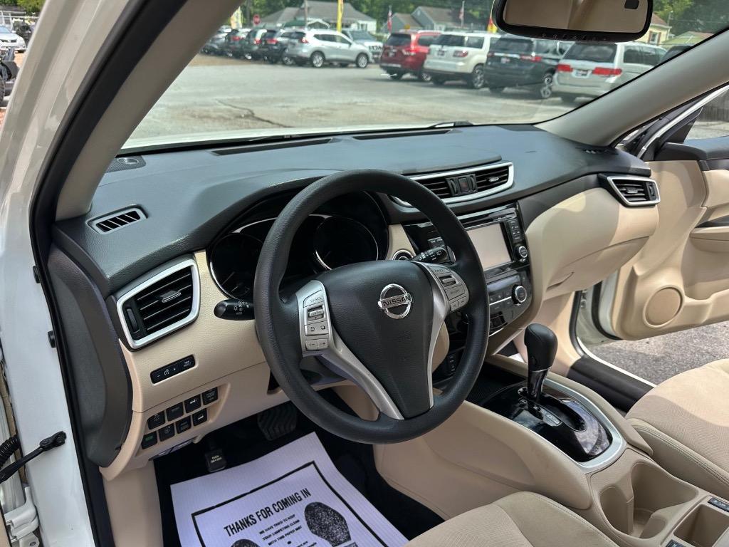 2016 Nissan Rogue - $10,995
