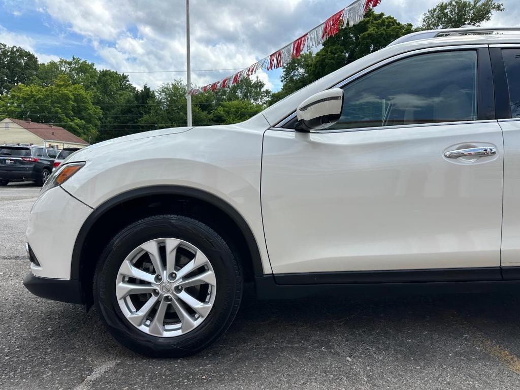 2016 Nissan Rogue - $10,995