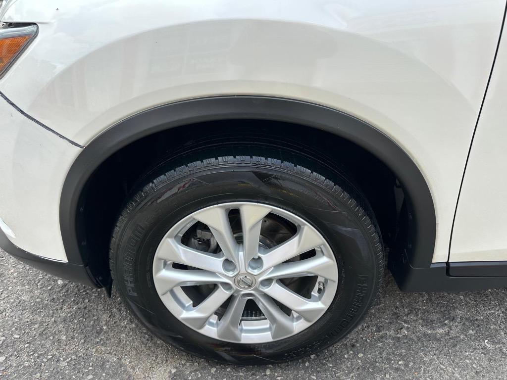 2016 Nissan Rogue - $10,995