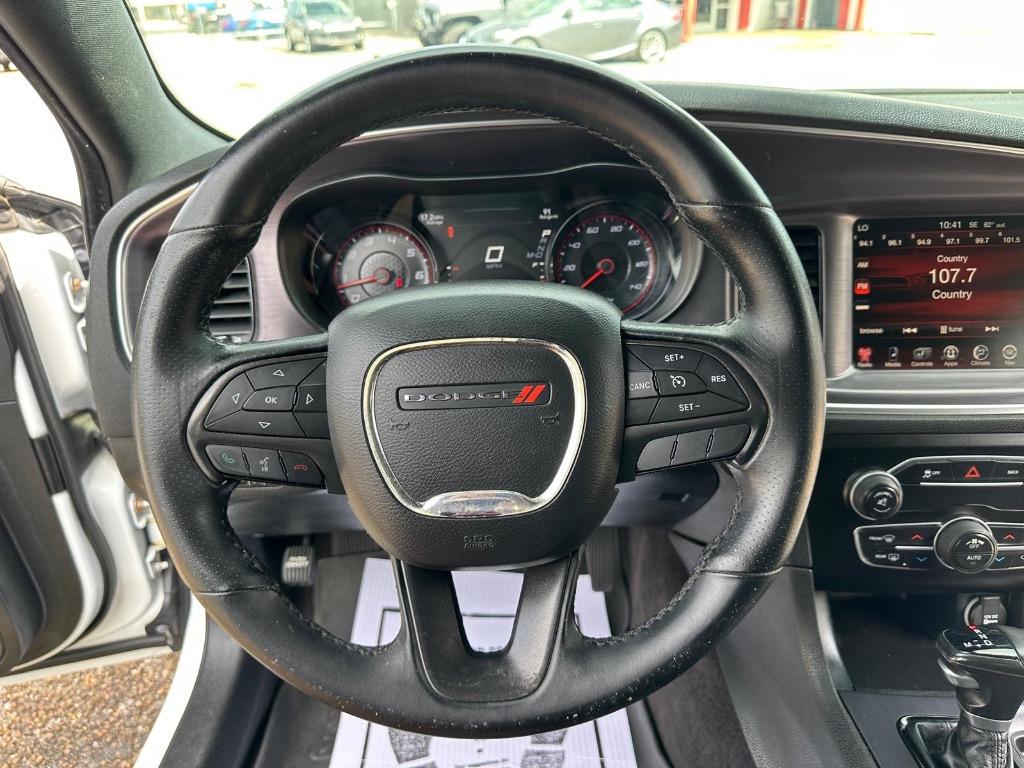 2016 Dodge Charger - $15,995