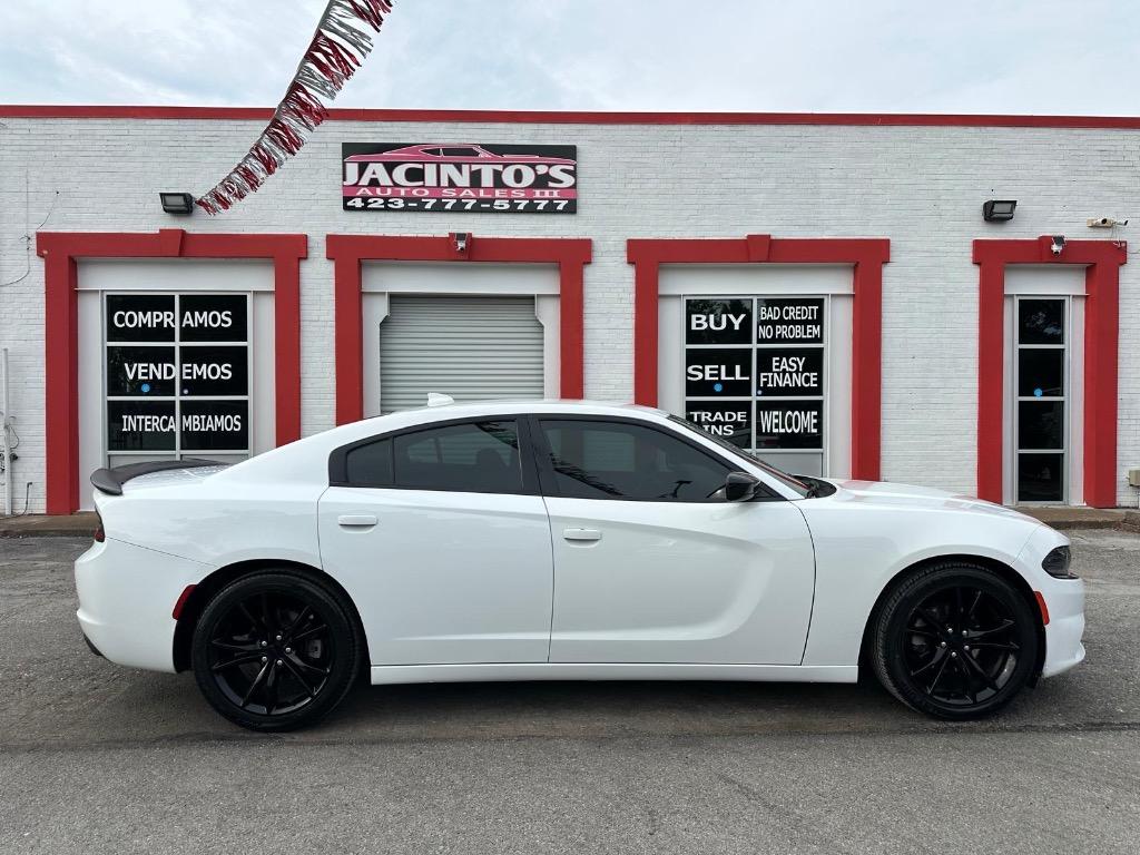 2016 Dodge Charger - $15,995