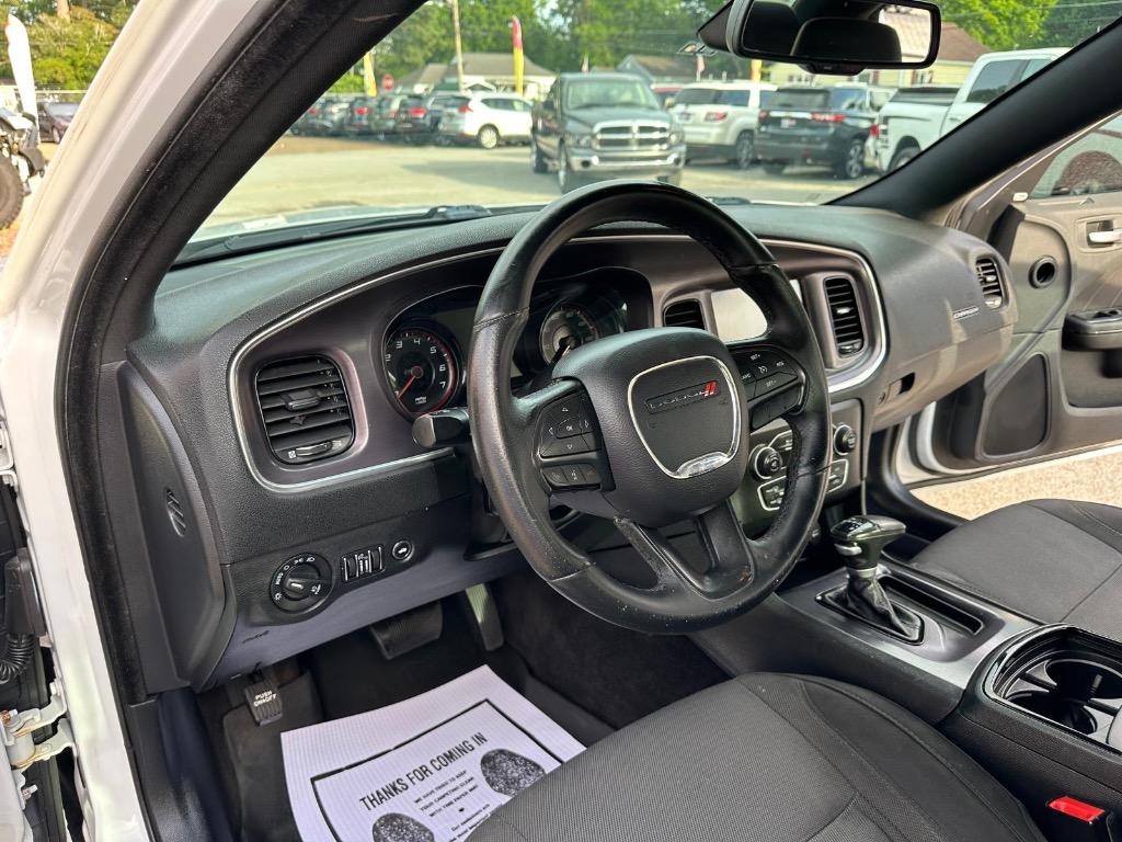 2016 Dodge Charger - $15,995