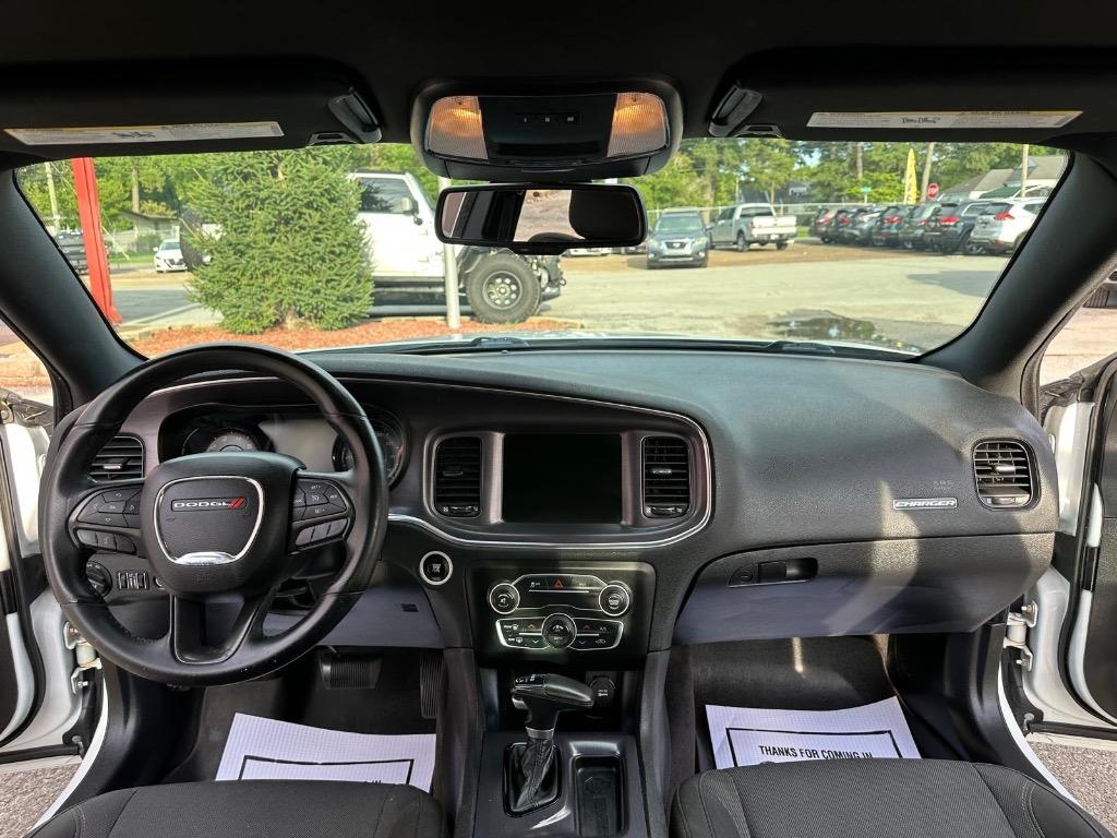2016 Dodge Charger - $15,995