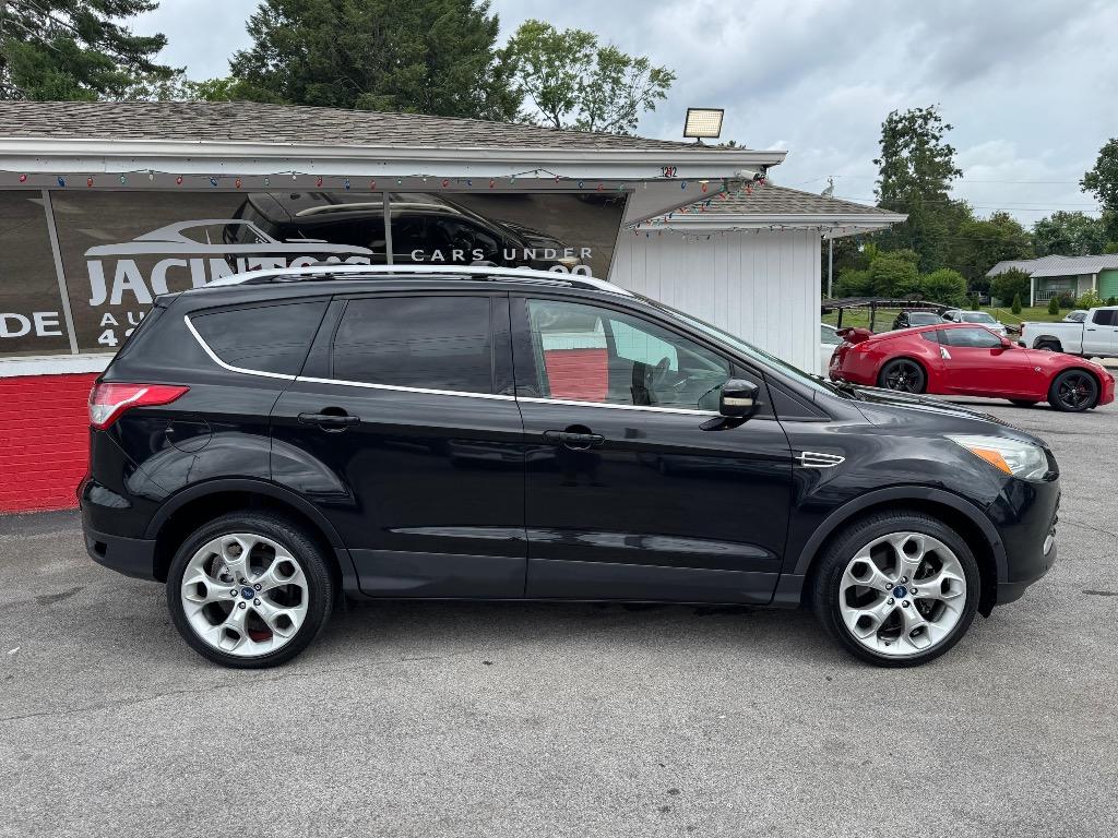 2013 Ford Escape - $8,995