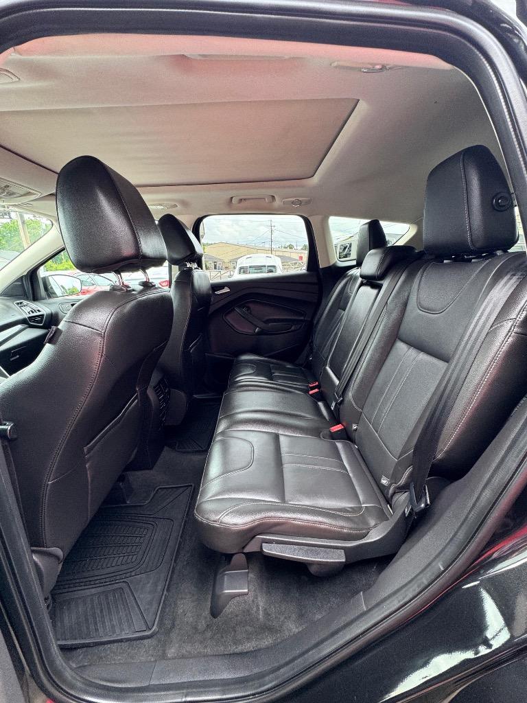 2013 Ford Escape - $8,995