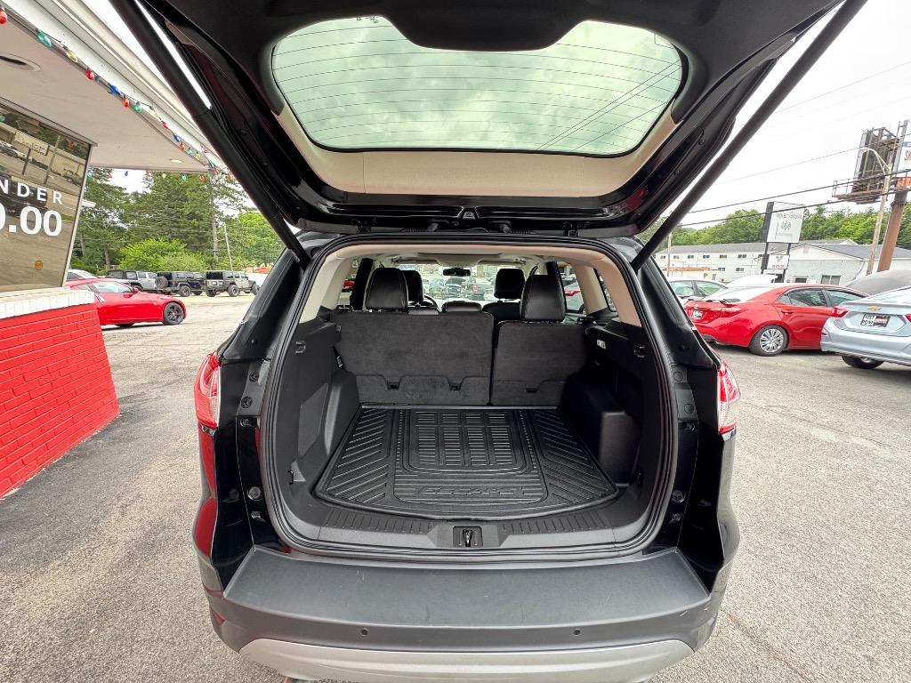 2013 Ford Escape - $8,995