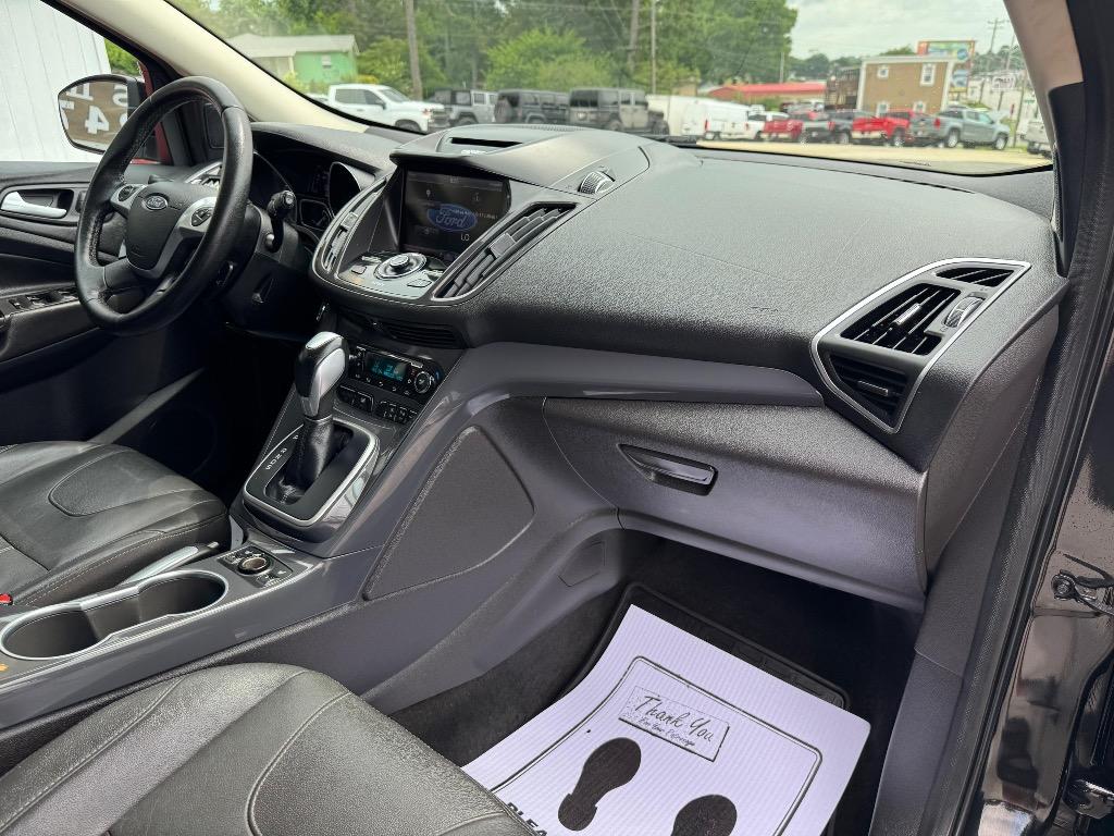 2013 Ford Escape - $8,995