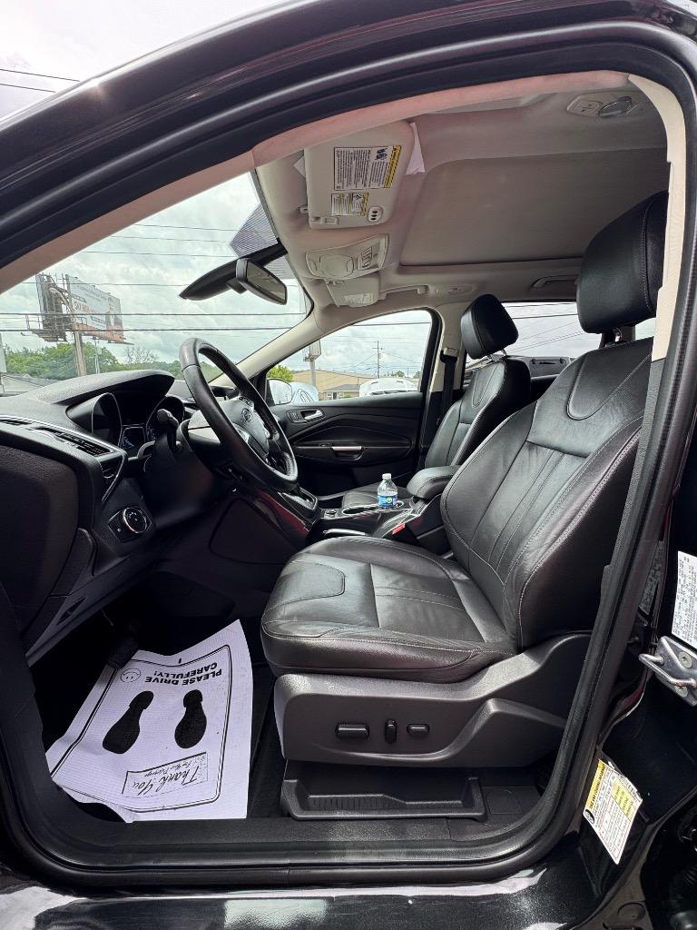 2013 Ford Escape - $8,995