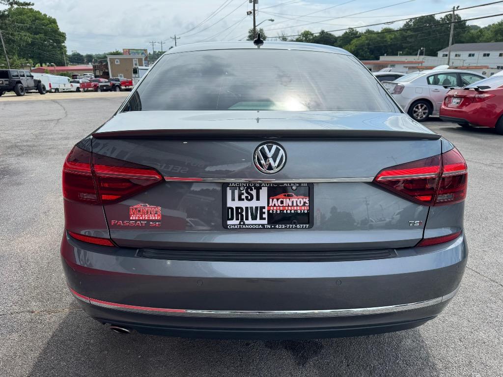 2017 Volkswagen Passat - $13,995