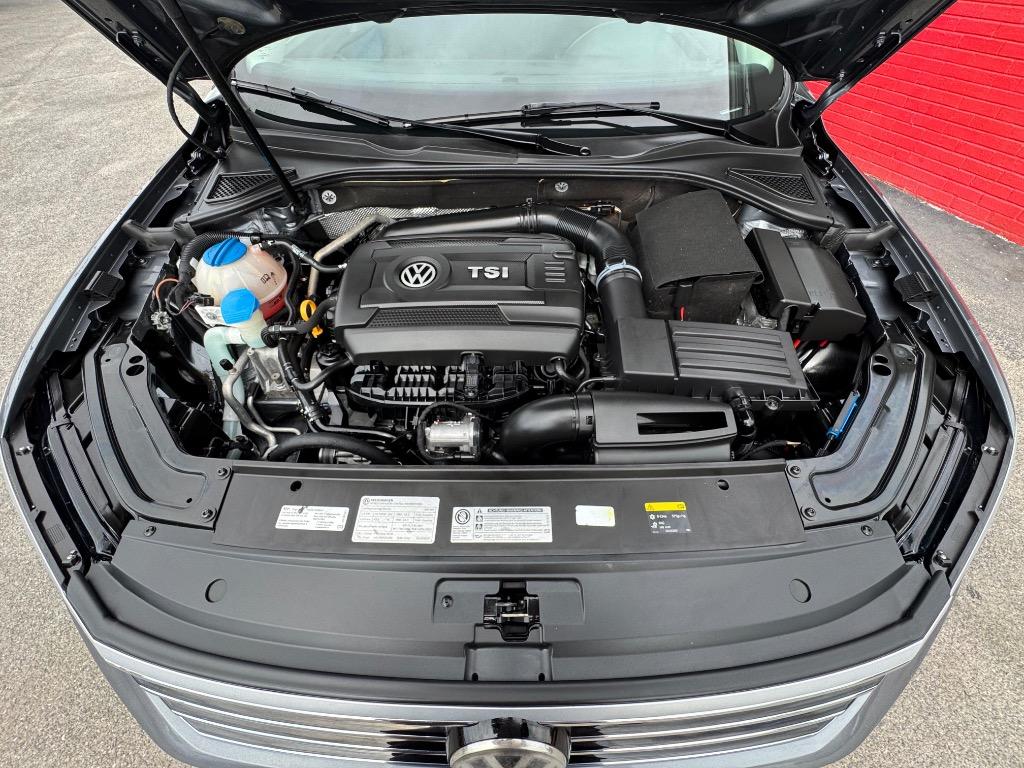 2017 Volkswagen Passat - $13,995
