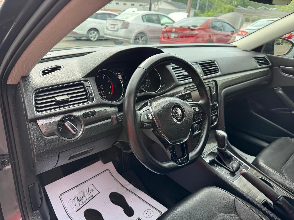 2017 Volkswagen Passat - $13,995