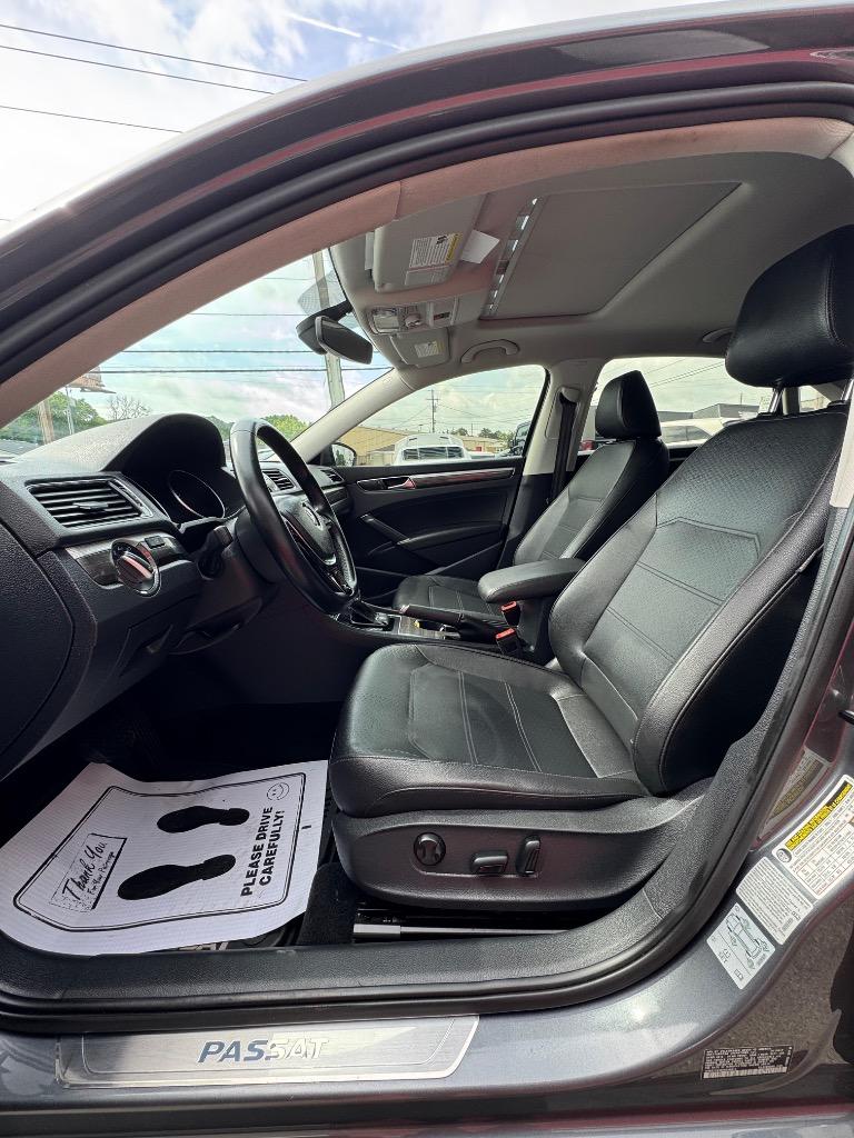2017 Volkswagen Passat - $13,995