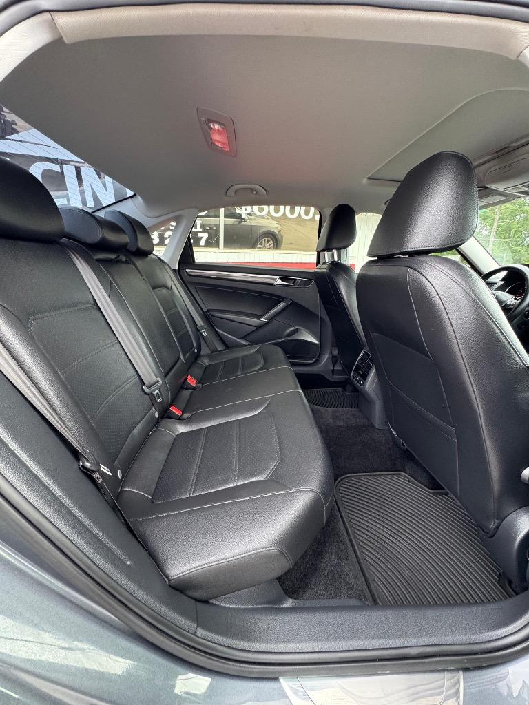 2017 Volkswagen Passat - $13,995