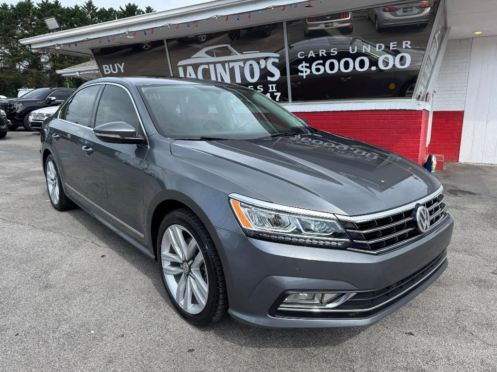 2017 Volkswagen Passat - $13,995