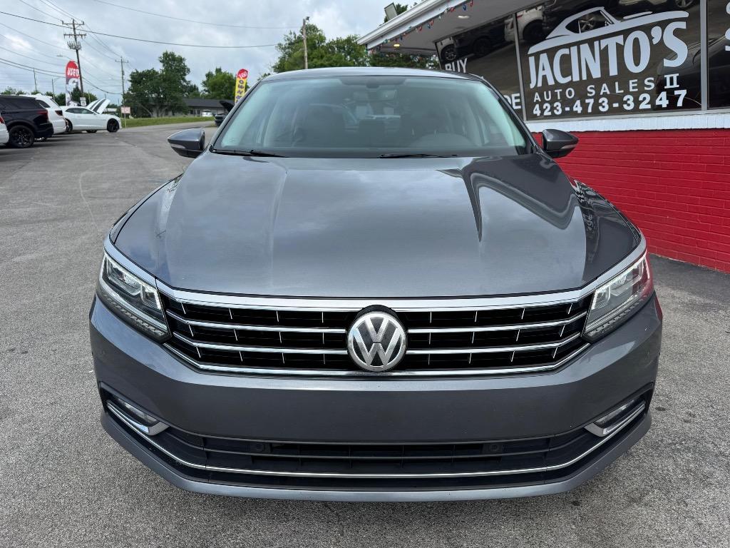2017 Volkswagen Passat - $13,995